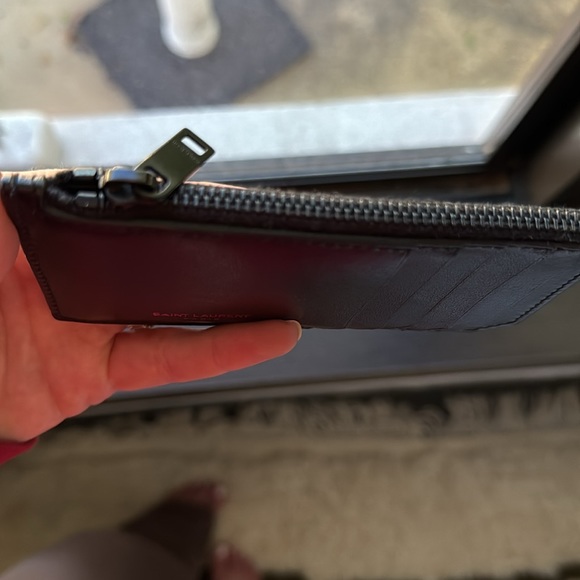 Saint Laurent Zip Card Case in black leather, purple logo, perfect condition! - Picture 16 of 17